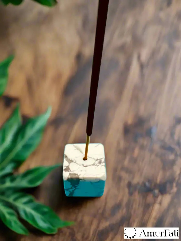 Tumbler Square Howlite Incense holder